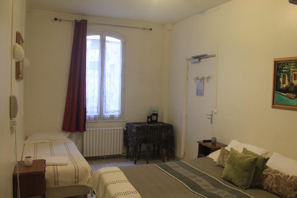 Hotel Bearnais Paris Exterior photo