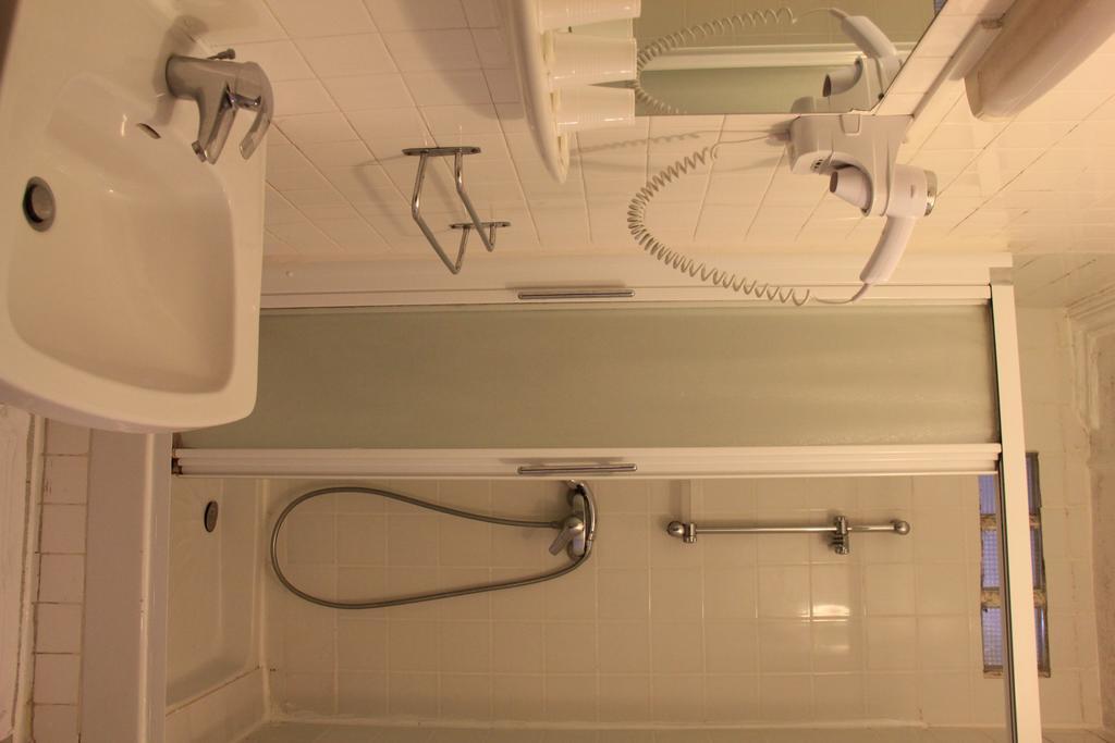 Hotel Bearnais Paris Room photo