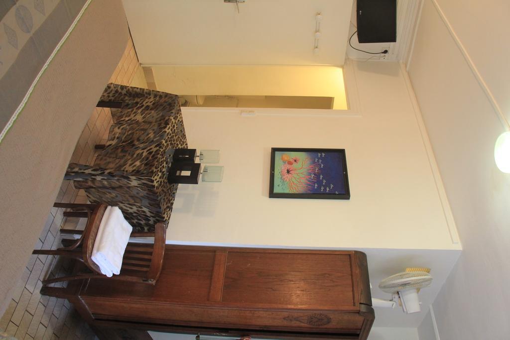 Hotel Bearnais Paris Room photo